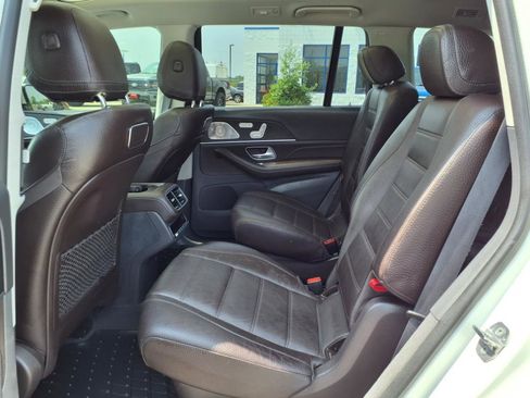 Used 2020 Mercedes-Benz GLS 580 4MATIC image 11