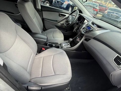 Used 2013 Hyundai Elantra GLS w/ Preferred Pkg image 21