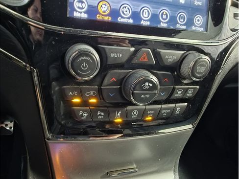 Used 2020 Jeep Grand Cherokee High Altitude image 24