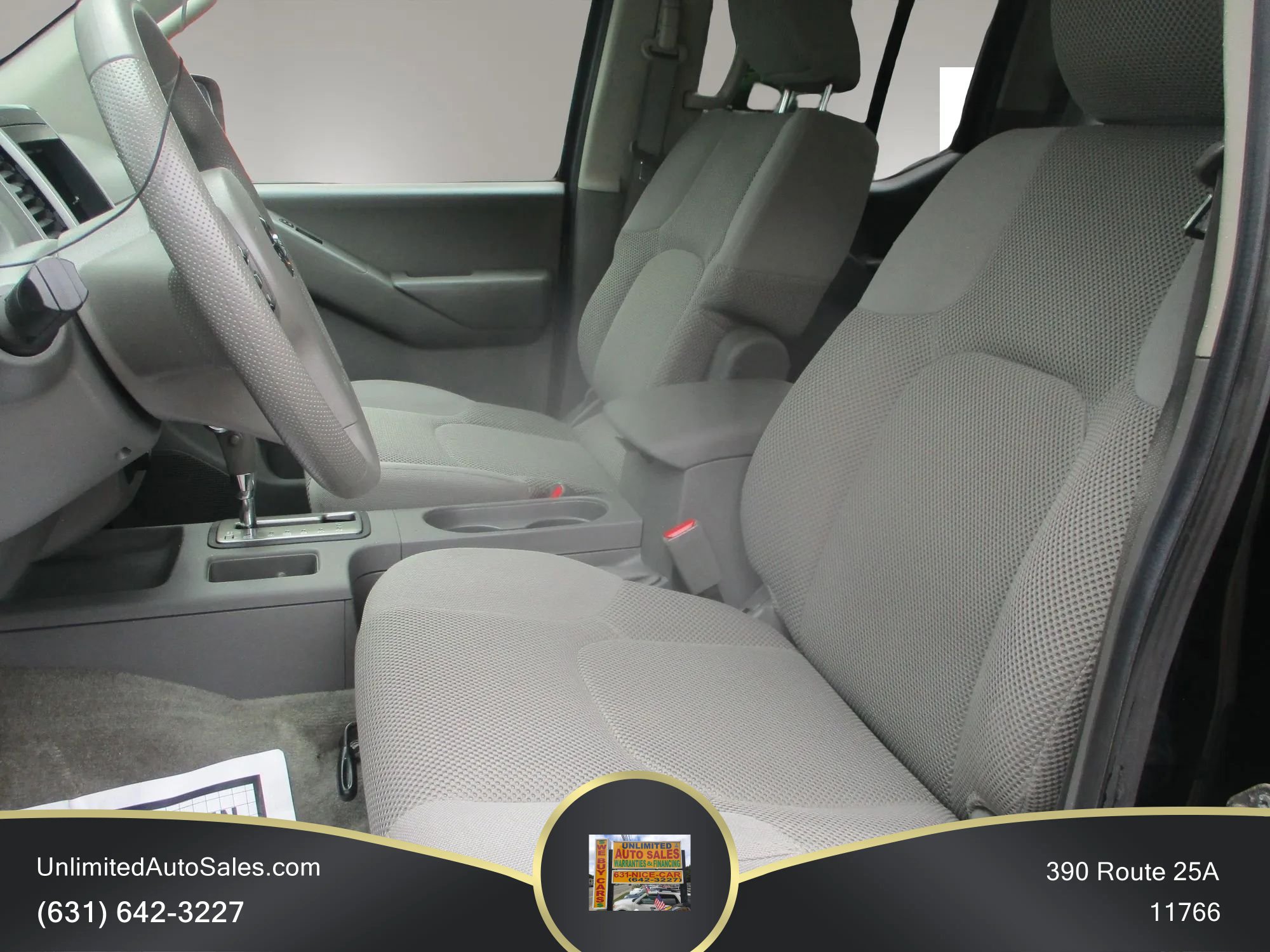 Used 2012 Nissan Frontier SV w/ SV Premium Utility Pkg AWD/4WD image 6