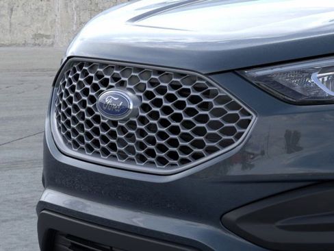 New 2024 Ford Edge SE image 17
