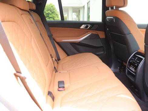New 2026 BMW X5 sDrive40i w/ Climate Comfort Package RWD image 22
