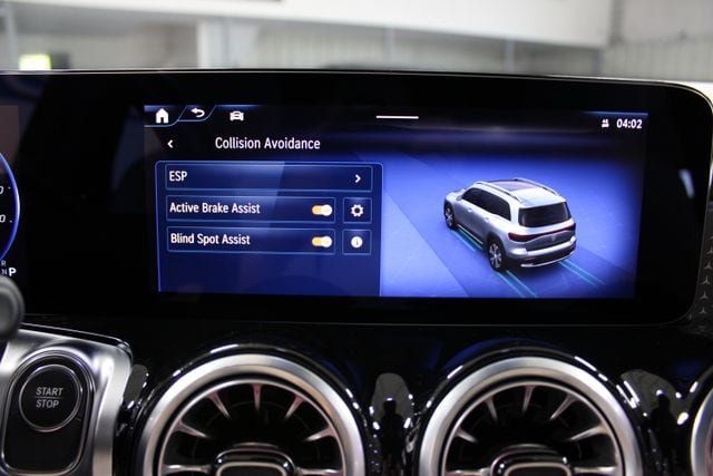Used 2024 Mercedes-Benz EQB 300 4MATIC w/ Winter Package image 25