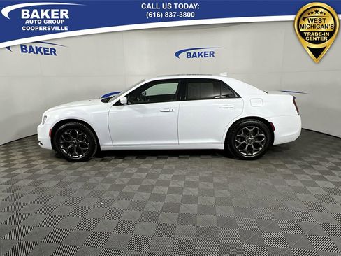 Used 2017 Chrysler 300 S w/ 300S Premium Group image 6
