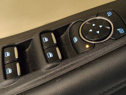 Used 2024 Ford Edge SEL image 27