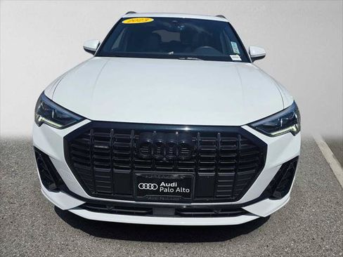 Used 2023 Audi Q3 2.0T Premium Plus w/ Premium Plus Package AWD/4WD image 8