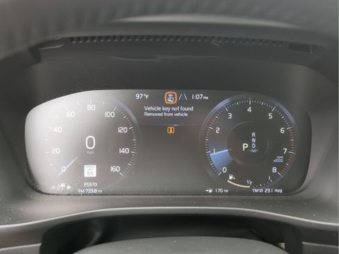 Used 2019 Volvo XC40 T5 Momentum AWD/4WD image 12