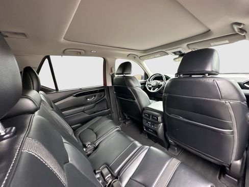 Certified 2025 Honda Pilot Touring image 40