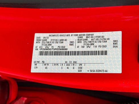 Used 2023 Ford F550 2WD Crew Cab Super Duty image 22