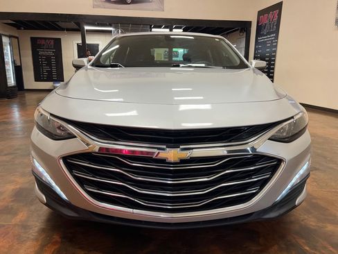 Used 2020 Chevrolet Malibu LT image 4