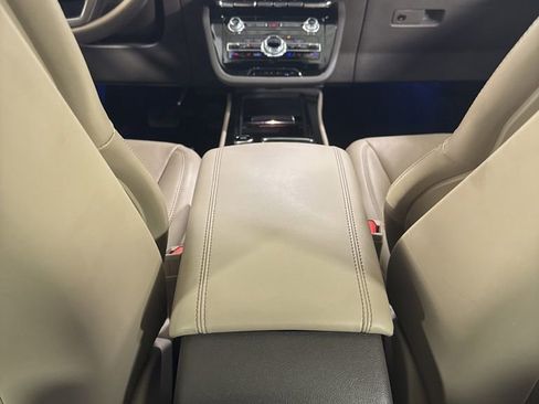Used 2022 Lincoln Corsair Reserve w/ Equipment Group 201A AWD/4WD image 27