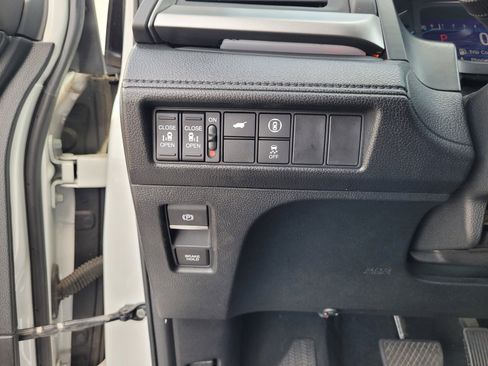 Used 2023 Honda Odyssey Sport image 24