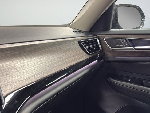 New 2026 Volkswagen Atlas SEL Premium R-Line image 30