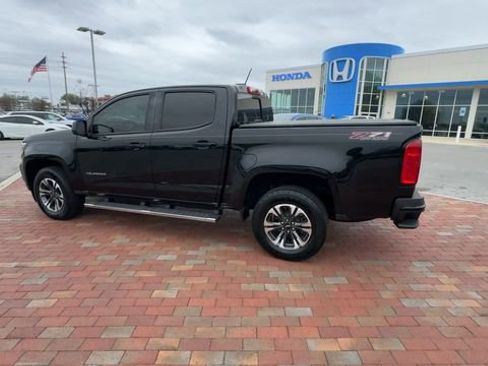 Used 2021 Chevrolet Colorado Z71 AWD/4WD image 8