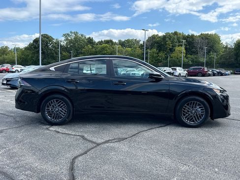 New 2027 Nissan Sentra SV FWD image 4