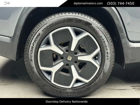 Used 2023 Rivian R1T Adventure image 35