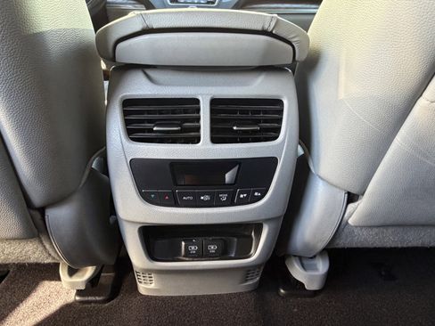 Used 2019 Acura MDX w/Technology Pkg image 36