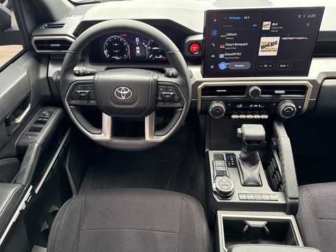 Used 2024 Toyota Tacoma SR5 AWD/4WD image 26