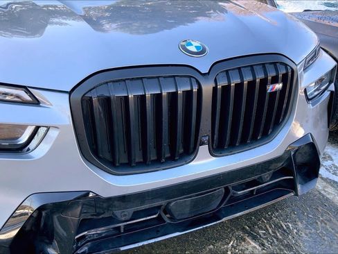 Certified 2025 BMW X7 M60i w/ Climate Comfort Package image 32