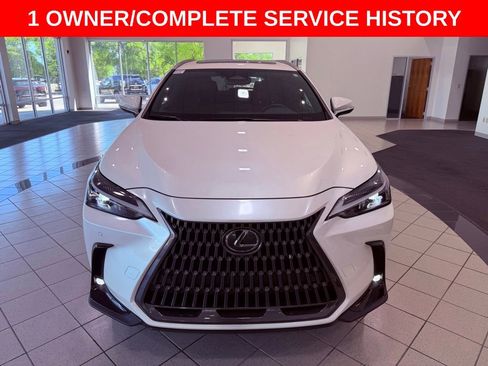 Used 2024 Lexus NX 250 FWD image 2
