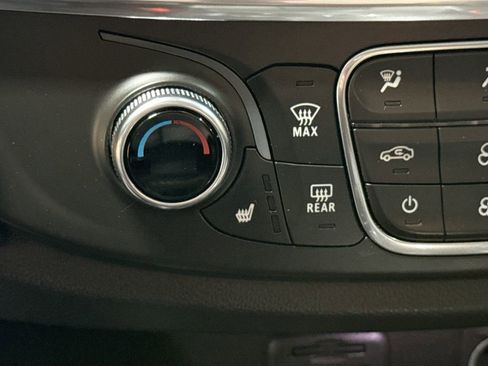 Used 2020 Chevrolet Traverse LT w/ LT Premium Package image 20