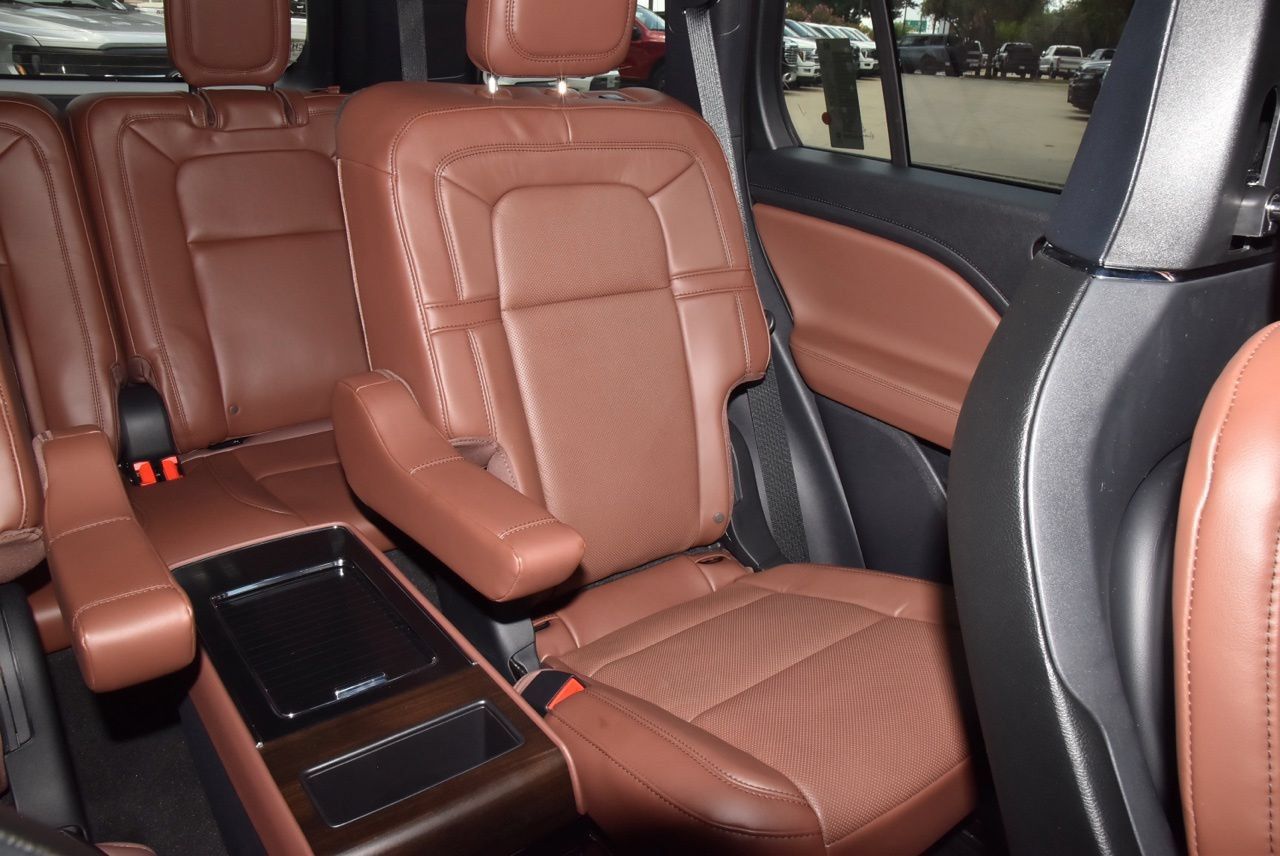 New 2026 Lincoln Aviator Reserve AWD/4WD image 23