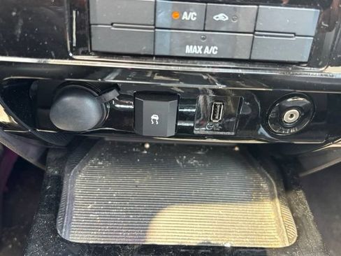 Used 2010 Ford Escape XLT FWD image 30