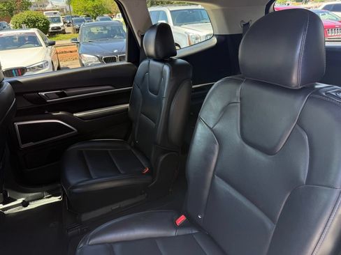 Used 2020 Kia Telluride S AWD/4WD image 14