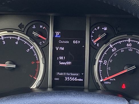 Certified 2024 Toyota 4Runner TRD Off-Road image 22