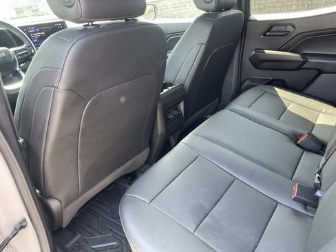Used 2026 Chevrolet Colorado Trail Boss AWD/4WD image 17