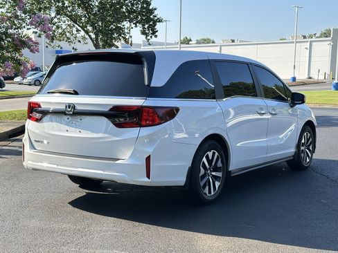 Used 2025 Honda Odyssey EX-L image 14