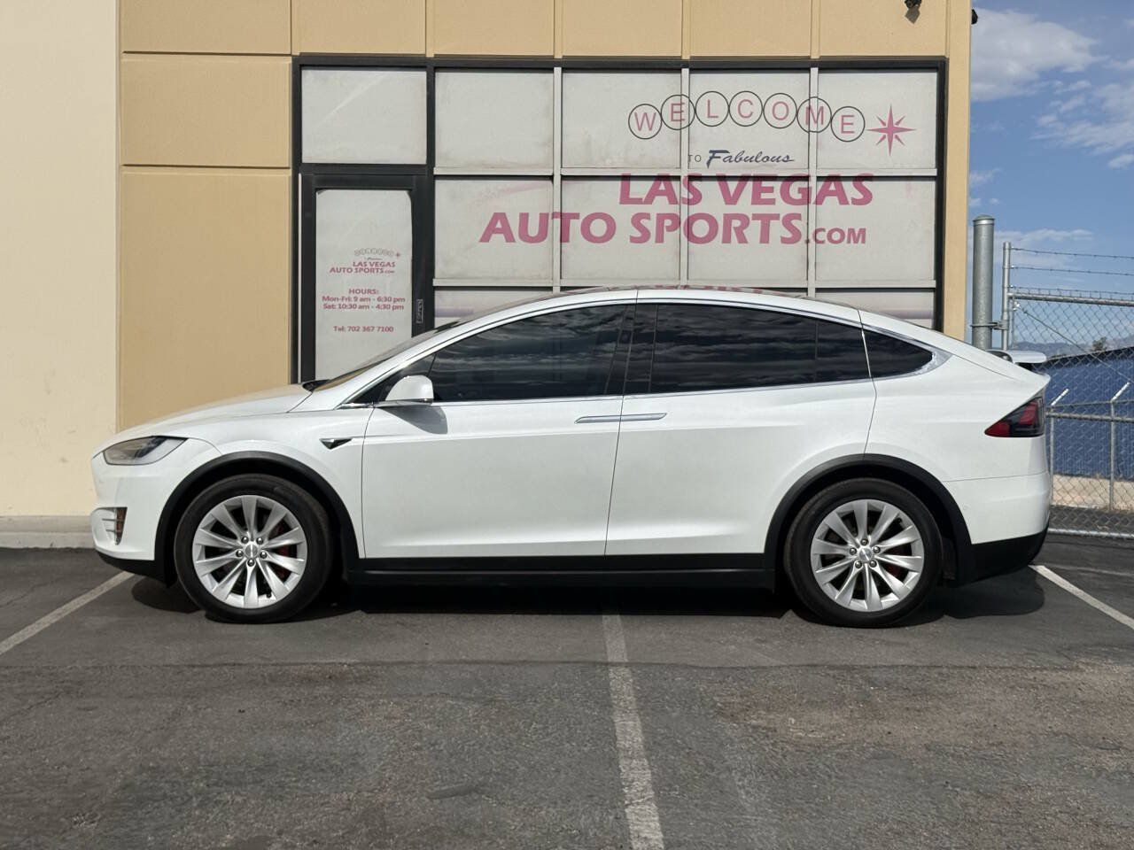 Used 2020 Tesla Model X Performance AWD/4WD image 8