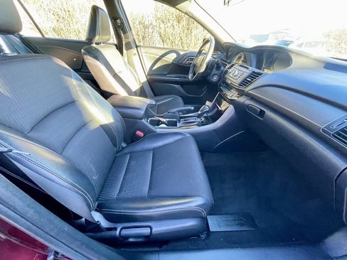 Used 2016 Honda Accord Sport image 14