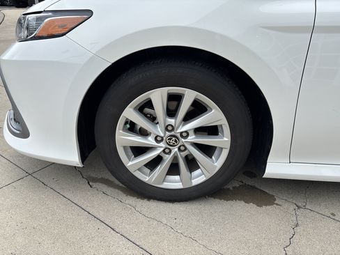 Used 2024 Toyota Camry LE w/ Convenience Package FWD image 26