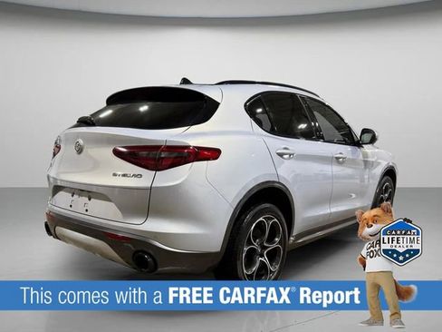 Used 2022 Alfa Romeo Stelvio Ti image 3