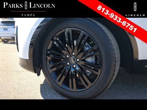 Used 2019 Land Rover Discovery HSE image 35