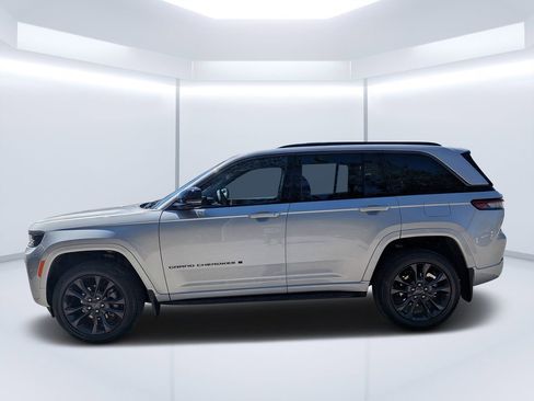 New 2026 Jeep Grand Cherokee Limited AWD/4WD image 6