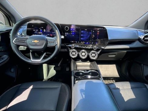 Used 2024 Chevrolet Blazer EV LT AWD/4WD image 16