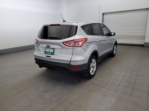 Used 2016 Ford Escape SE FWD image 9