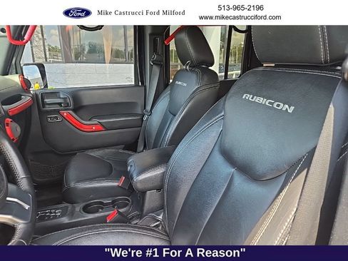 Used 2015 Jeep Wrangler Unlimited Rubicon AWD/4WD image 9