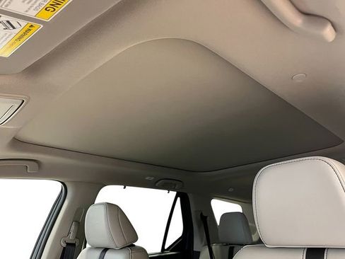 New 2026 Honda Pilot Touring image 17