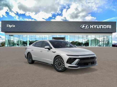 New 2026 Hyundai Sonata Limited image 2