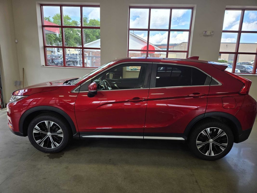 Used 2019 Mitsubishi Eclipse Cross SE AWD/4WD image 3