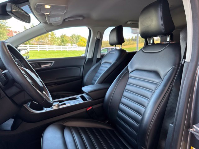 Used 2023 Ford Edge SEL w/ Convenience Package AWD/4WD image 3