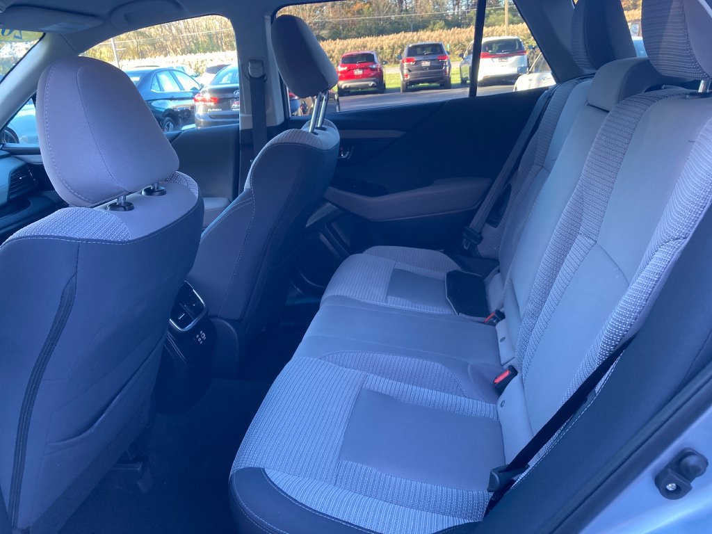 Used 2023 Subaru Outback Premium AWD/4WD image 32