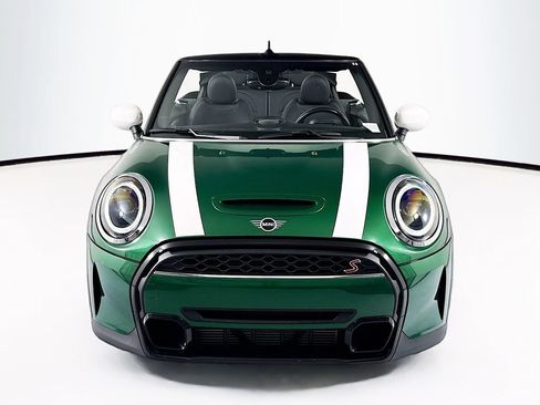 Certified 2022 MINI Cooper S w/ Premium Package FWD image 10