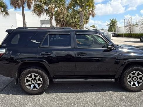 Used 2023 Toyota 4Runner TRD Off-Road Premium w/ Moonroof Package AWD/4WD image 7