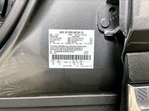 Used 2023 Ford Explorer XLT w/ Equipment Group 202A image 32