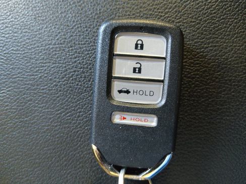 Used 2020 Honda Accord Sport image 32