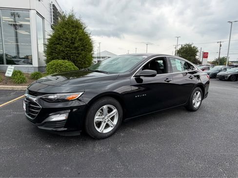 Used 2022 Chevrolet Malibu LS FWD image 3